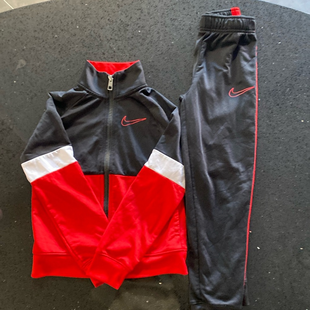 Boys Nike Athletic Set